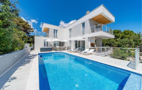 Amazing Home In Blato With Outdoor Swimming Pool
